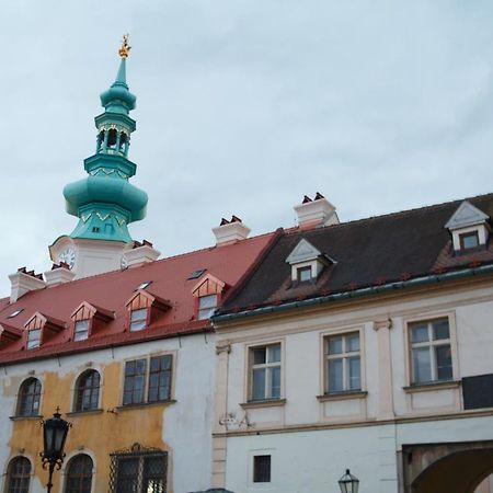 Old Town 1 Bdr, A/C, W/Parking Apartamento Bratislava Exterior foto